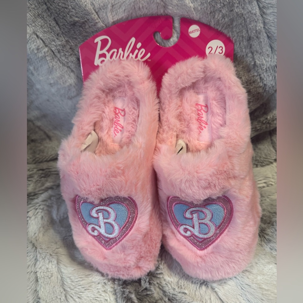 Barbie - Girls House Slippers Size 2/3 BRAND NEW